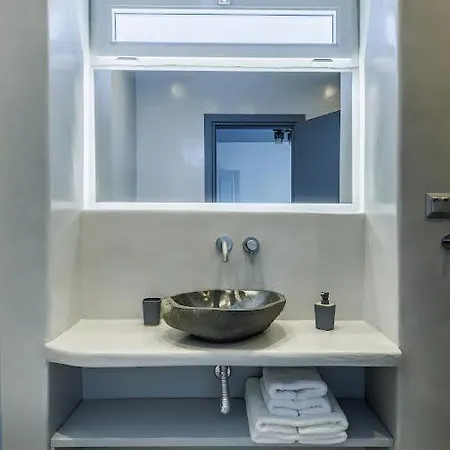 Afrodite's House * غلوسا