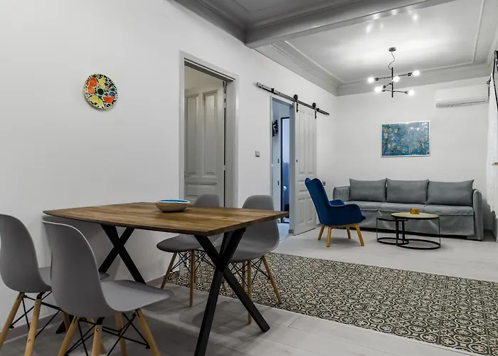 Afrodite's House Case de vacanță